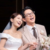 1200人の前で誓った永遠の愛…韓国芸人カップルが大規模結婚式で夫婦に「芸人らしく楽しい二人に」