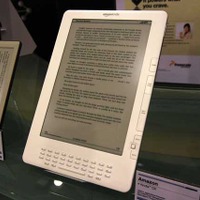 Freescaleブース/Freescaleブースに展示されたアマゾンの「Kindle DX」