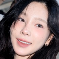 少女時代・テヨンが“牛とリンゴ”の祭りに出演？実名＆写真で混乱広がったハプニング