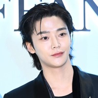 SF9出身の俳優ロウン、4日後の入隊が延期に…「兵役判定検査において再検査の判定」