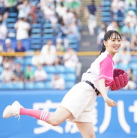 菅井友香【写真：竹内みちまろ】