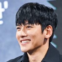 「まさに大人の男性」チ・チャンウク、子どもへの“神対応”がネットで話題！「本人は些細なことだと」