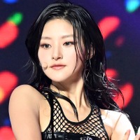 “紐トップス”で妖艶ポーズ…KISS OF LIFE・ハヌル、大人の色気漂う姿に「ほんとに20歳？」の声【PHOTO】