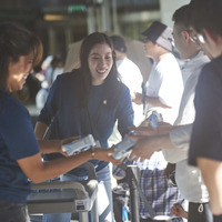 Apple 梅田オープン時の様子