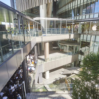 Apple 梅田オープン時の様子