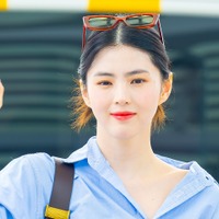 女優ハン・ソヒ、“超ミニ丈ホットパンツ”姿で脚線美を披露！トップスのボタンも外し視線釘付け【独自写真】