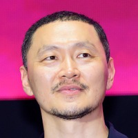 「思う存分失望して」『イカゲーム』出演俳優、意味深長な投稿…尹前大統領の擁護派主催行事に参加
