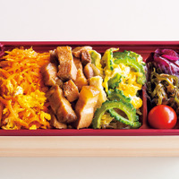 「沖縄県認証 琉球料理 伝承人謹製　だし香るラフテー琉球料理弁当」2,160円(1折)