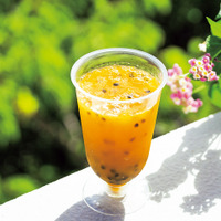 「沖縄育ちのパッションフルーツゼリー」751円(1個)