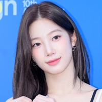 LE SSERAFIM・カズハ、海辺で輝く“夏の女神”ビジュアルにファンうっとり「素敵すぎる」【PHOTO】