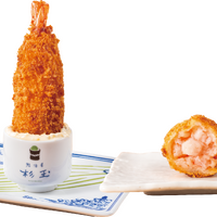そびえ立つ、海老フライカツ ほんのりチーズのタルタルソース（税込495円）