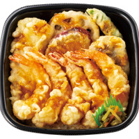 エビ5尾/イカ/カレイ/野菜3種  上・海鮮天丼　890円