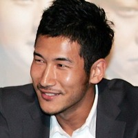 打ち上げ帰りにバイク事故、27歳の若さで…人気ドラマ出演の韓国俳優がこの世を去って17年