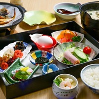 朝食