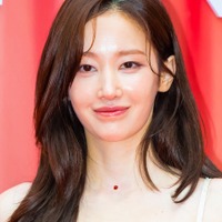 “極限シースルー”であらわになった美肉体　大谷翔平出場試合で始球式を務めた韓国女優のオーラ【PHOTO】
