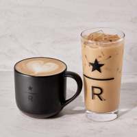 『クラシック ダブル トール ラテ』（Hot/Iced）＜テイクアウト＞736円　＜店内利用＞750円