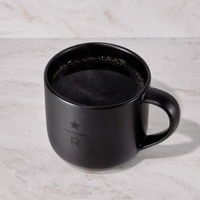 『トゥデイズ コーヒー』（Hot/Iced）＜テイクアウト＞579円　＜店内利用＞590円