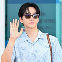 2PM・ジュノ、大人の余裕漂う“爽やかファッション”でファンを虜に！海外スケジュールへ出国【PHOTO】