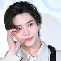 俳優ロウン、タンクトップに高級ジュエリーでスタイリッシュに魅せる！主演ドラマ『濁流』を語る【PHOTO】