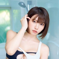 ©︎えなこ／白泉社　撮影／フジシロタカノリ