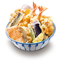 秋鮭とさんまの贅沢天丼　1290円（税込）