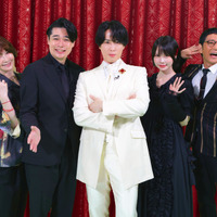 左から）YOU、吉村崇（平成ノブシコブシ）、宮舘涼太（Snow Man）、あの、柴田英嗣（アンタッチャブル）『ぶっとび！ 昭和・平成テレビの豪快伝説』（C）フジテレビ