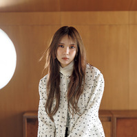 小林由依『andGIRL』秋号（C）DONUTS