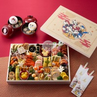 ベルメゾンの「ディズニーデザインおせち」© Disney© Disney.Based on the “Winnie the Pooh” works by A.A. Milne and E.H. Shepard.