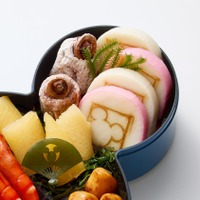 ベルメゾンの「ディズニーデザインおせち」© Disney© Disney.Based on the “Winnie the Pooh” works by A.A. Milne and E.H. Shepard.