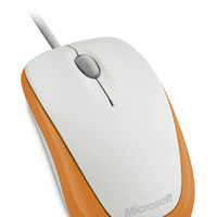 「Compact Optical Mouse 500」（マンゴー オレンジ）