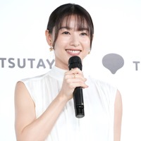 桜井日奈子【撮影：小宮山あきの】