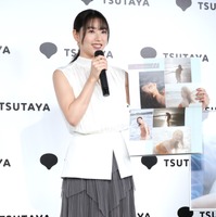 桜井日奈子【撮影：小宮山あきの】