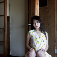 白川愛梨　撮影:中山雅文 ヘアメイク:ChiNa スタイリング:毛塚由恵　