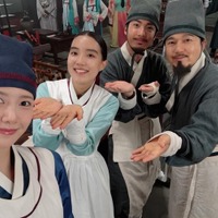 『暴君のシェフ』ユナ、第10話の台本とともに舞台裏PHOTO公開