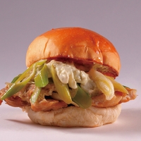 ＜焼鳥バーガー 岩塩　YAKITORI BURGER Rocksalt＞￥500