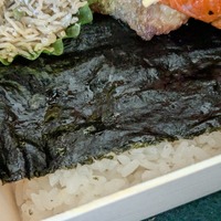根津松本ののり弁＠撮影　渡邉
