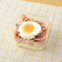 月見ガーリックベーコンポテサラ（税込320円）