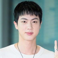 さすがワールドスター！BTS・JIN、1日に来るメッセージはなんと1000!? エド・シーランやColdplayとも