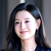 『涙の女王』女優キム・ジウォン、ソウルで“誕生日カフェ”開催へ！本人も参加した特別な空間