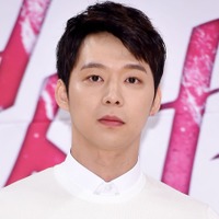 “日本で活動中”の元東方神起・ユチョン、日本語交えた笑顔の近況…5億ウォン賠償命令後の投稿に母国注目