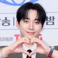 「発光してる」2PM・ジュノ、どこでも輝く端正なルックスに惚れ惚れ…多忙な日々を一挙公開【PHOTO】