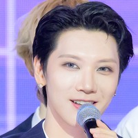 NCT・テン、イタリアで過ごす夜は映画のよう…タンクトップから見せた腕のタトゥー「見惚れた」【PHOTO】