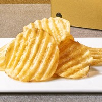 東京駅限定「じゃがボルダ」から秋冬限定『トリュフ香るクリームソース味』が新登場