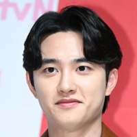 EXOド・ギョンス、悪役に初挑戦！新ドラマ『捏造された都市』の冷酷な姿を捉えたスチール公開