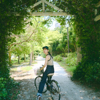 『井桁弘恵写真展 つかのま』Photographed by 遠藤優貴at DAIMARU FUKUOKA TENJIN