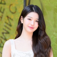 IVEウォニョンの韓服姿に「信じられない美貌」「本物の姫みたい」【PHOTO】