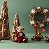 クリスマス雑貨も販売
