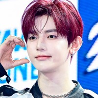 「彼氏感えぐい」ZEROBASEONEジャン・ハオ、“変装なし”で渋谷に出没!デート風SHOTに反響【PHOTO】