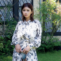 撮影:中山雅文 ヘアメイク:新井祐美子 スタイリング:八杉直美