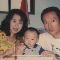 「名古屋市西区主婦殺害事件」被害者高羽さん家族写真(C)NHK